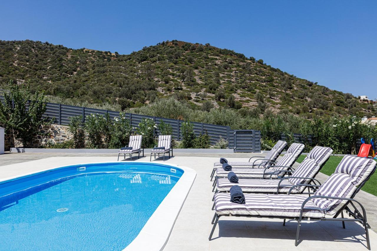 Family Friendly Basilicata Attali Villa Private Pool,Children Area Vlikhádha Extérieur photo